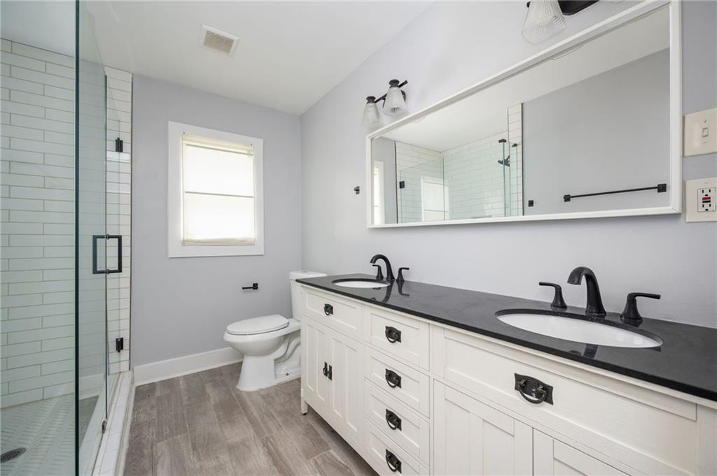 1492 Sharon Street Northwest Atlanta, GA 30314 - Photo 14 of 20 Gallery Image 14