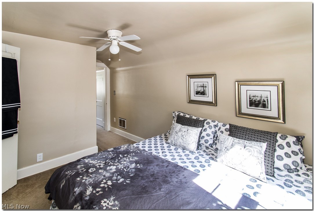 3060 Coleridge Road Cleveland, OH 44118 - Photo 28 of 32