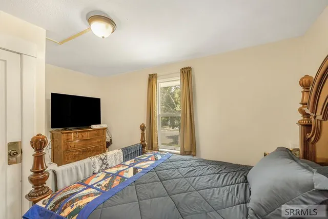 $294,900 | 380 3rd Street, Idaho Falls, ID 83401