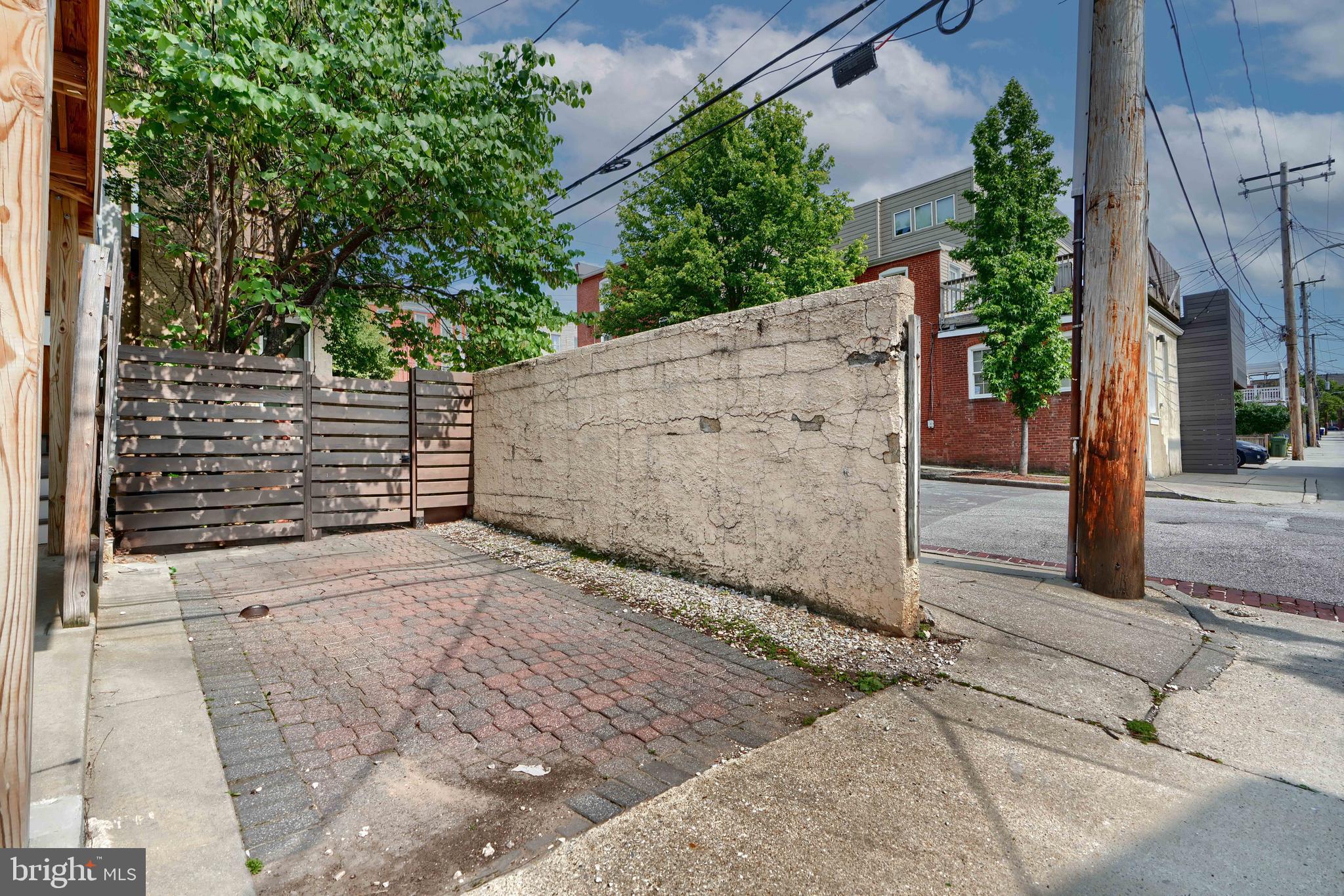 1142 Riverside Avenue Baltimore, MD 21230 - Photo 20 of 41 a view of a backyard