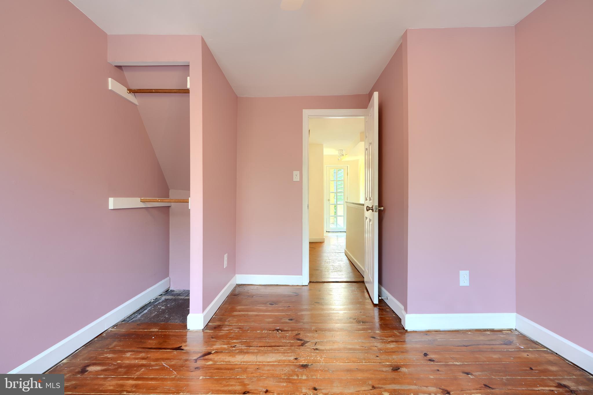 1142 Riverside Avenue Baltimore, MD 21230 - Photo 29 of 41 a view of empty room with wooden floor