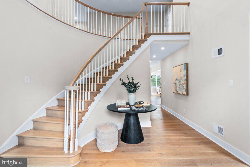6002 Onondaga Road Bethesda, MD 20816 - Photo 2 of 70