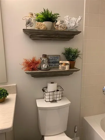 a view of a entryway of the house