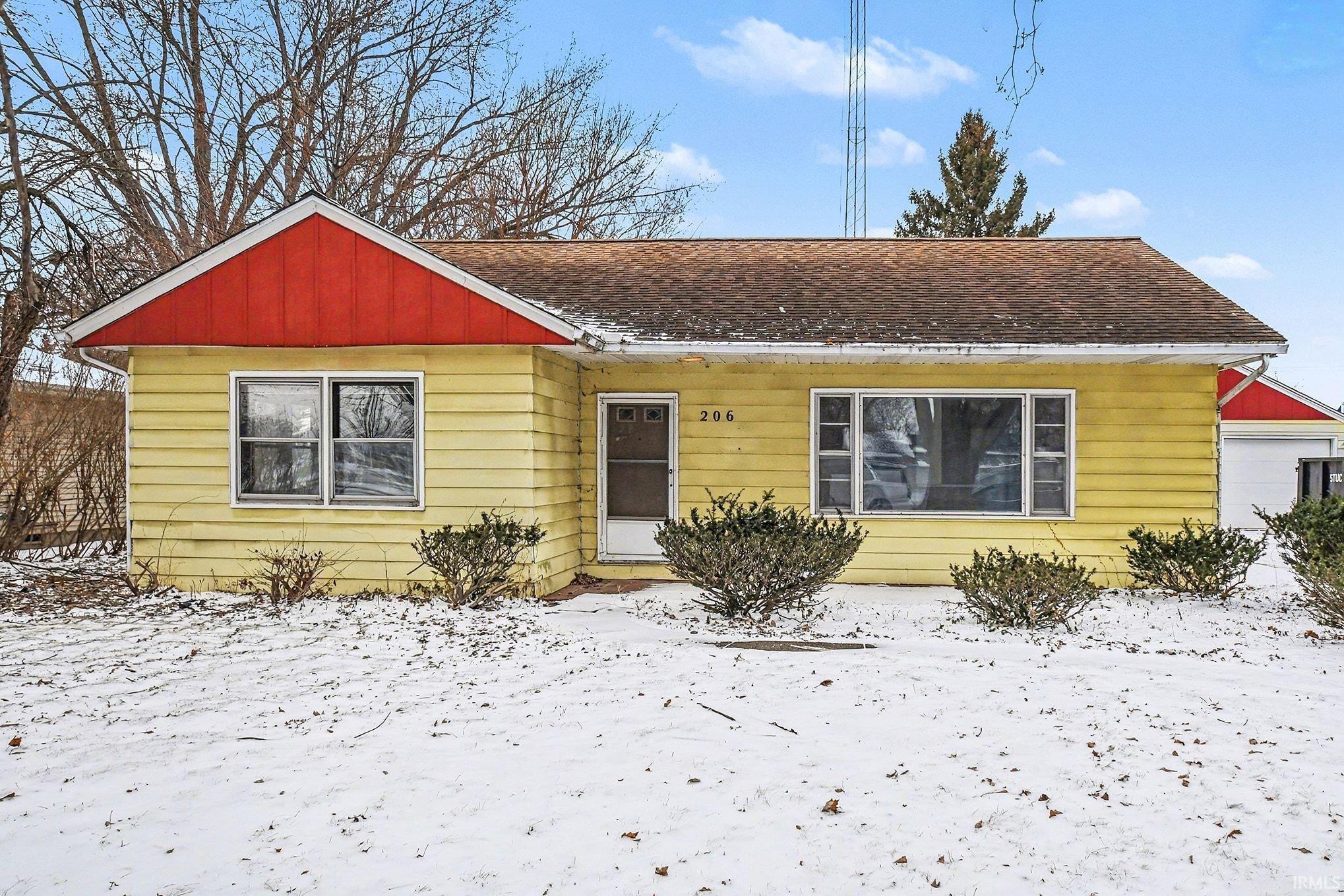 206 East Maple Grove Street Syracuse, IN 46567 - Photo 25 of 32