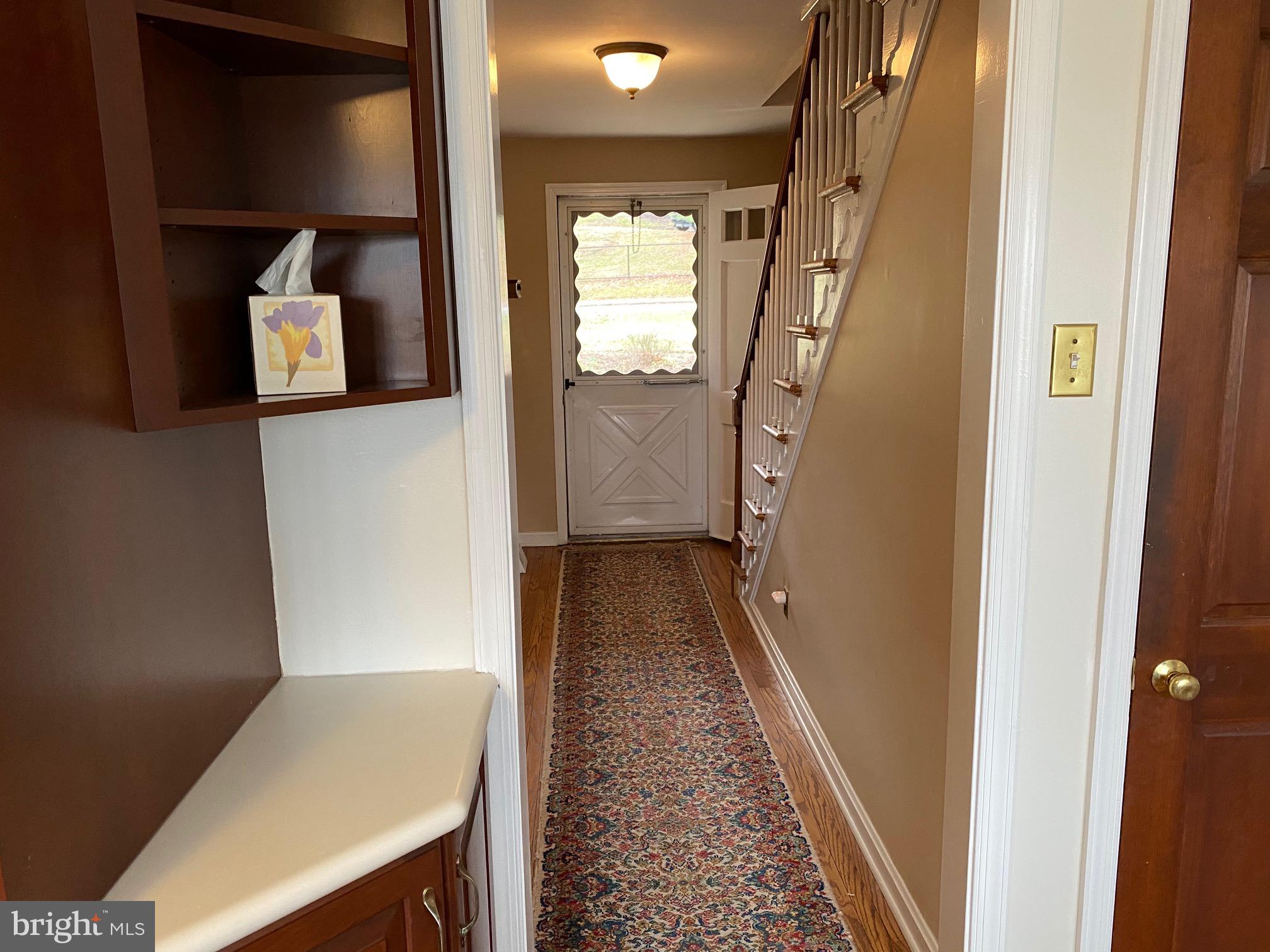 899 Cloverly Road Berwyn, PA 19312 - Photo 11 of 34 Front door fr kit