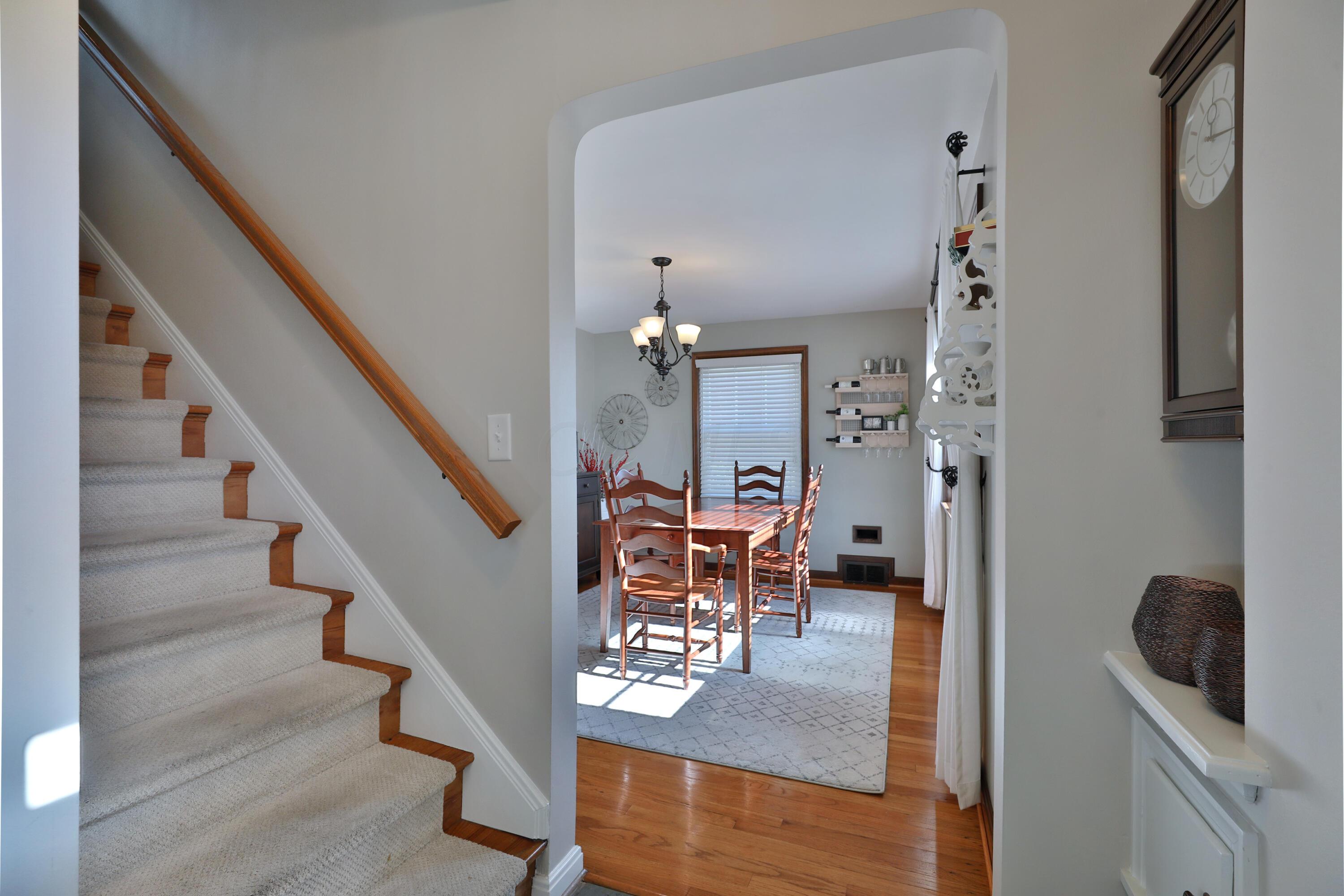 68 Nottingham Road Columbus, OH 43214 - Photo 9 of 47 68-Nottingham-09