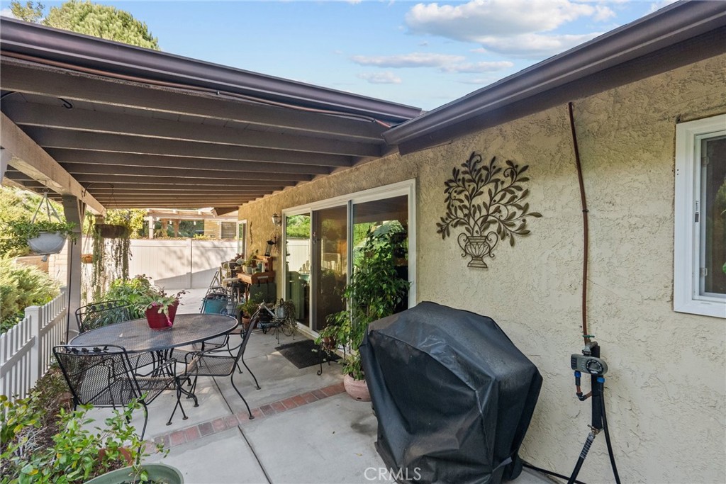 19547 Brendle Way Newhall, CA 91321 - Photo 20 of 30