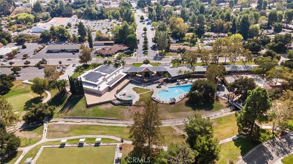 19547 Brendle Way Newhall, CA 91321 - Photo 23 of 30 Golf - Pool - Club House