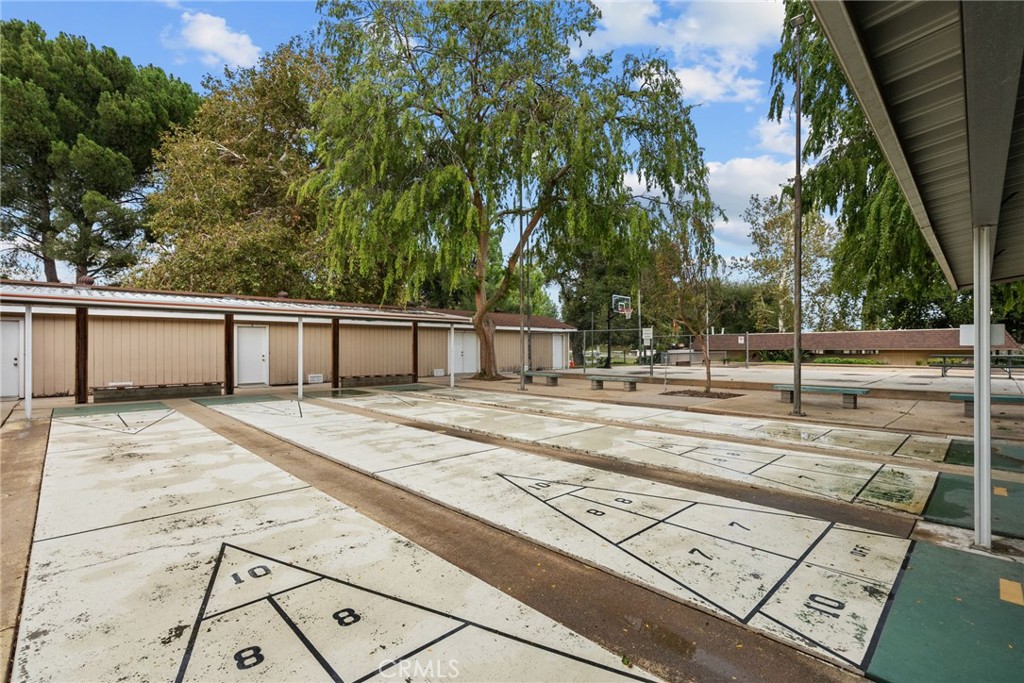 19547 Brendle Way Newhall, CA 91321 - Photo 28 of 30