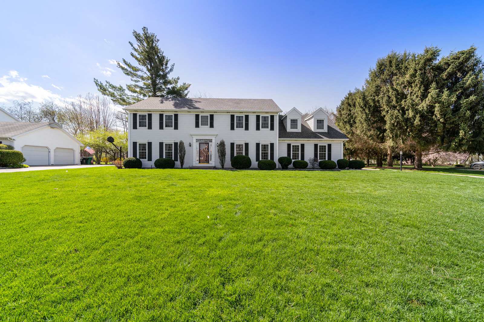 15262 Hunting Ridge Trail Granger, IN 46530 - Photo 1 of 32 Gallery Image 1