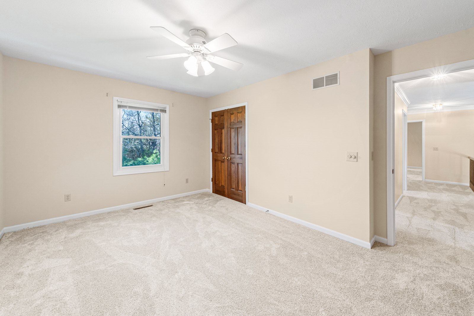 15262 Hunting Ridge Trail Granger, IN 46530 - Photo 11 of 32 Gallery Image 11