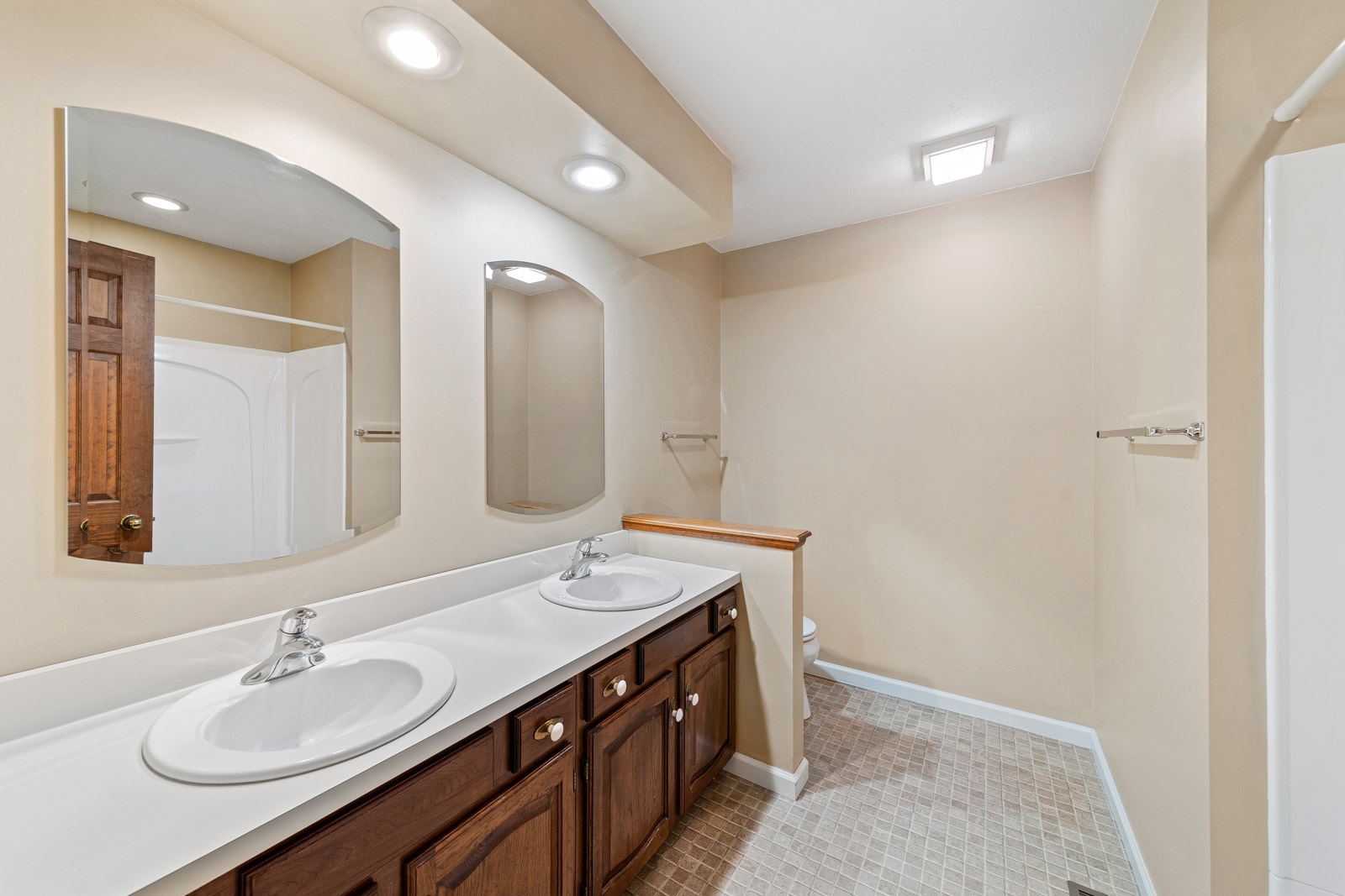 15262 Hunting Ridge Trail Granger, IN 46530 - Photo 14 of 32 Gallery Image 14
