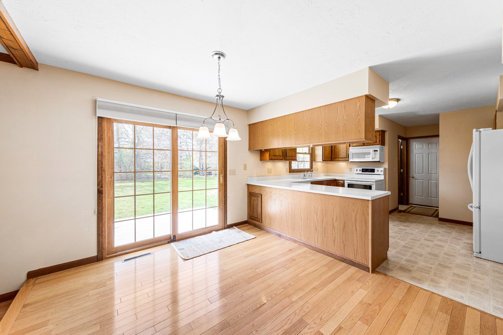 15262 Hunting Ridge Trail Granger, IN 46530 - Photo 16 of 32 Gallery Image 16