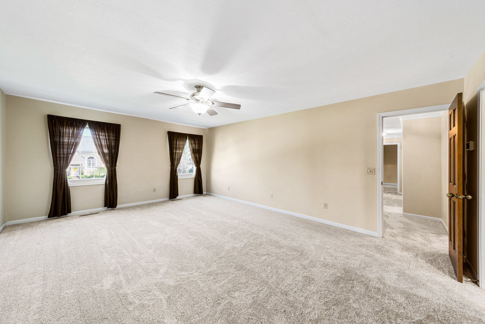 15262 Hunting Ridge Trail Granger, IN 46530 - Photo 6 of 32 Gallery Image 6