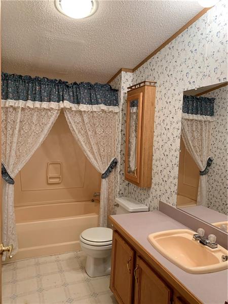 634 Gardner Center Road New Castle, PA 16101 - Photo 23 of 24