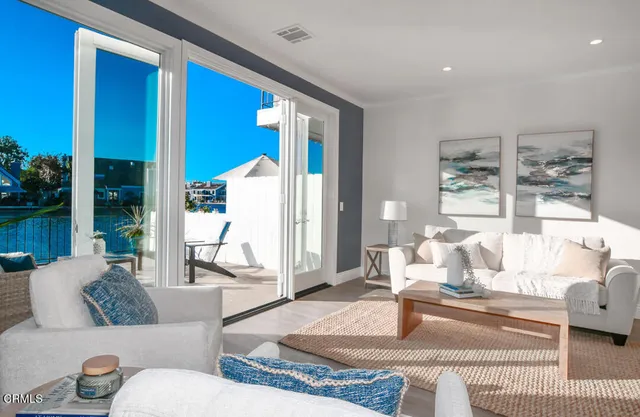 $1,490,000 | 16113 St Croix Circle, Huntington Beach, CA 92649