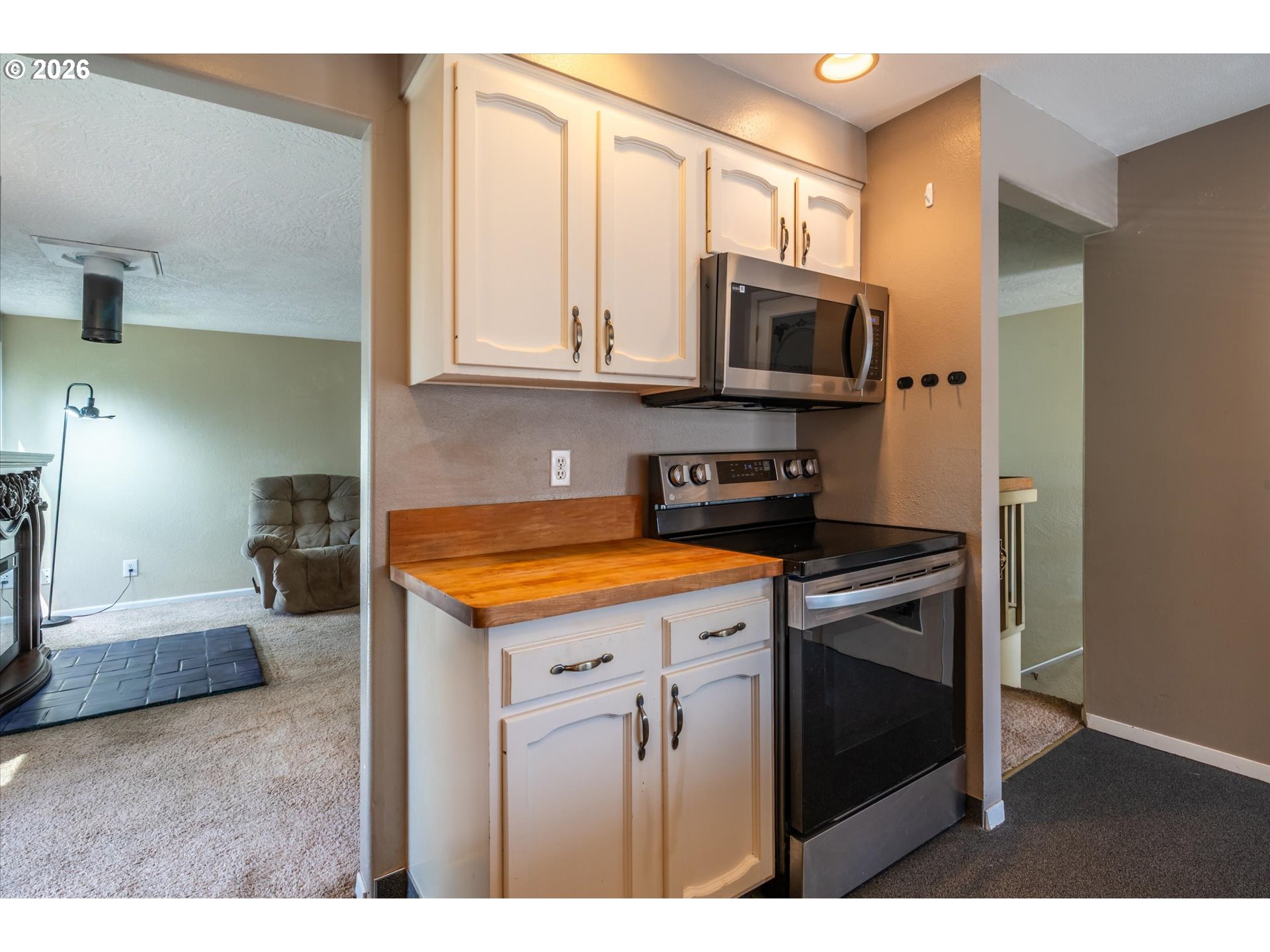 1750 Lincoln Road Coos Bay, OR 97420 - Photo 12 of 48 Kitchen