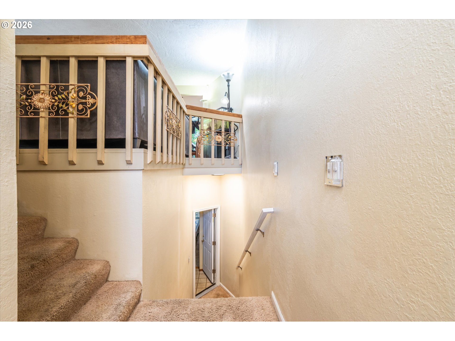 1750 Lincoln Road Coos Bay, OR 97420 - Photo 7 of 48 Entrance/Foyer