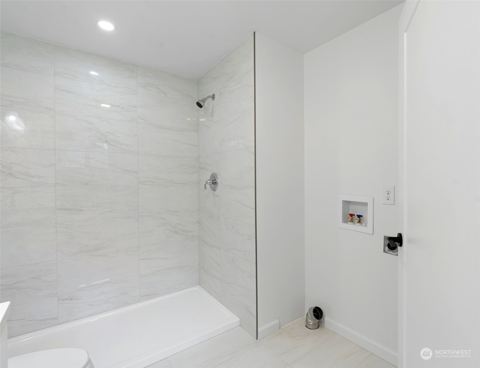 311 217th Place Southwest Bothell, WA 98021 - Photo 12 of 28