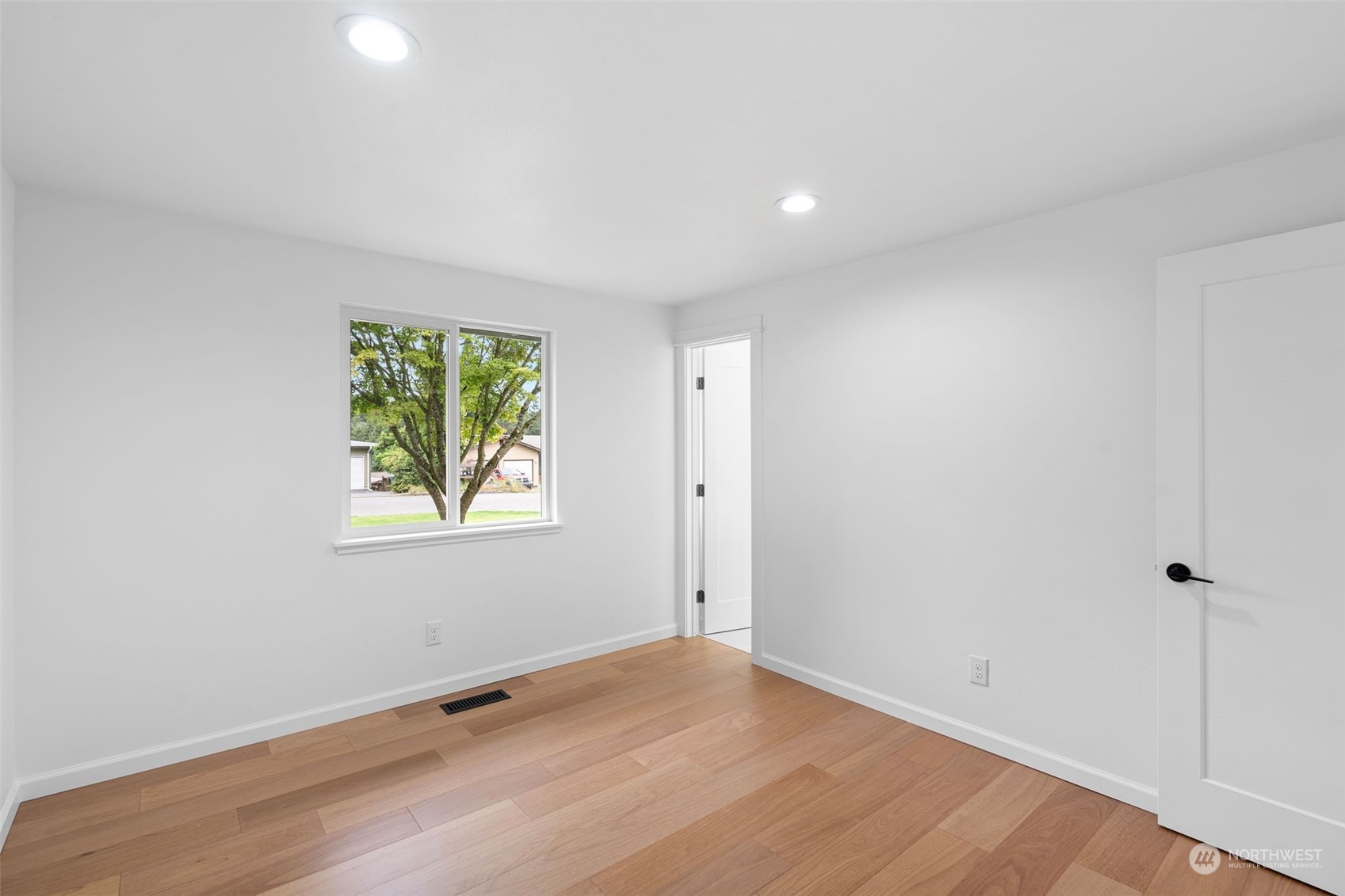 311 217th Place Southwest Bothell, WA 98021 - Photo 22 of 28 an empty room with window
