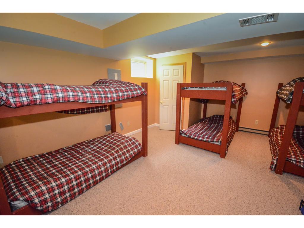 34 Willis Road Wilmington, VT 05363 - Photo 12 of 18 Gallery Image 12