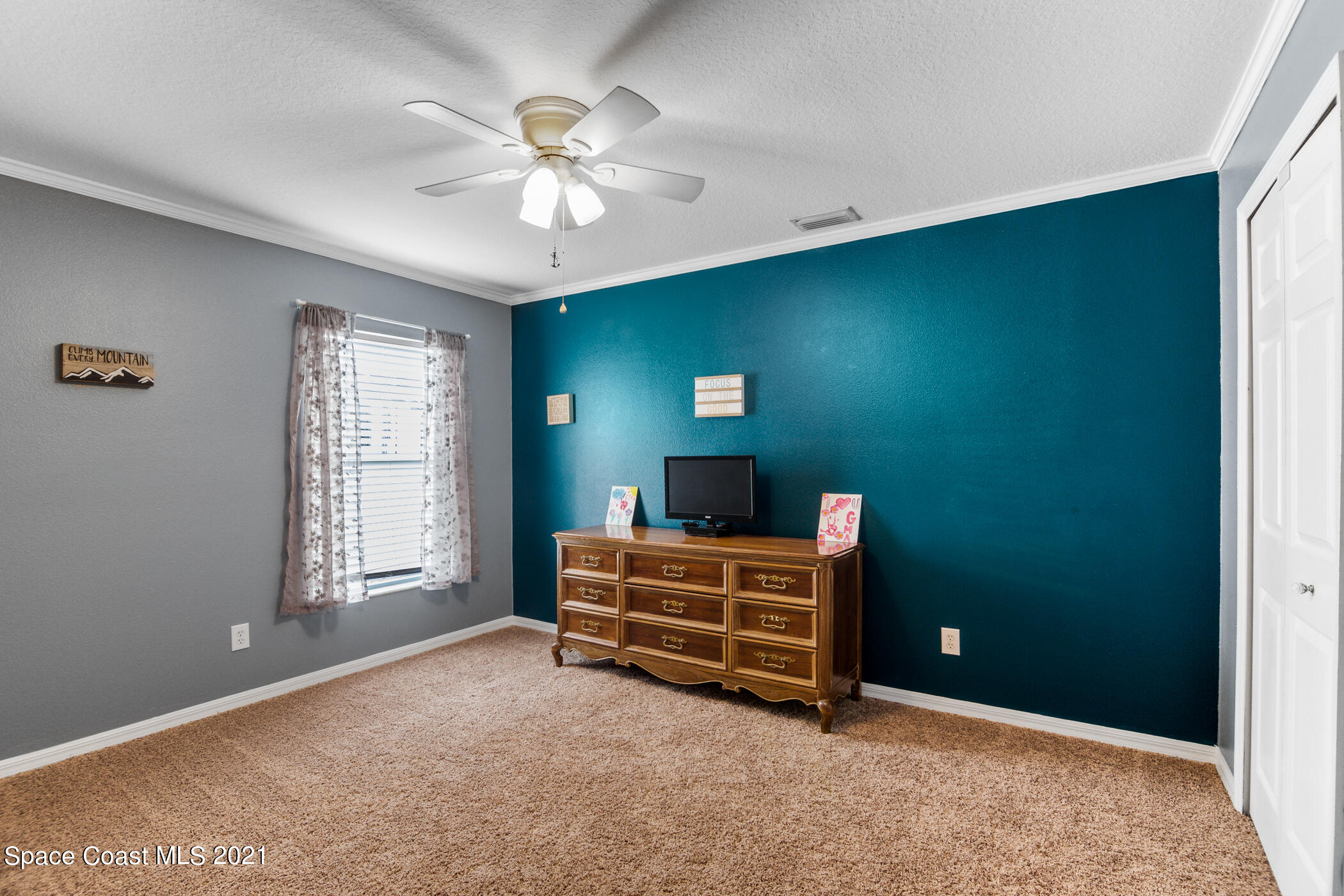 6336 Hudson Road Cocoa, FL 32927 - Photo 18 of 24 a view of livingroom with workspace