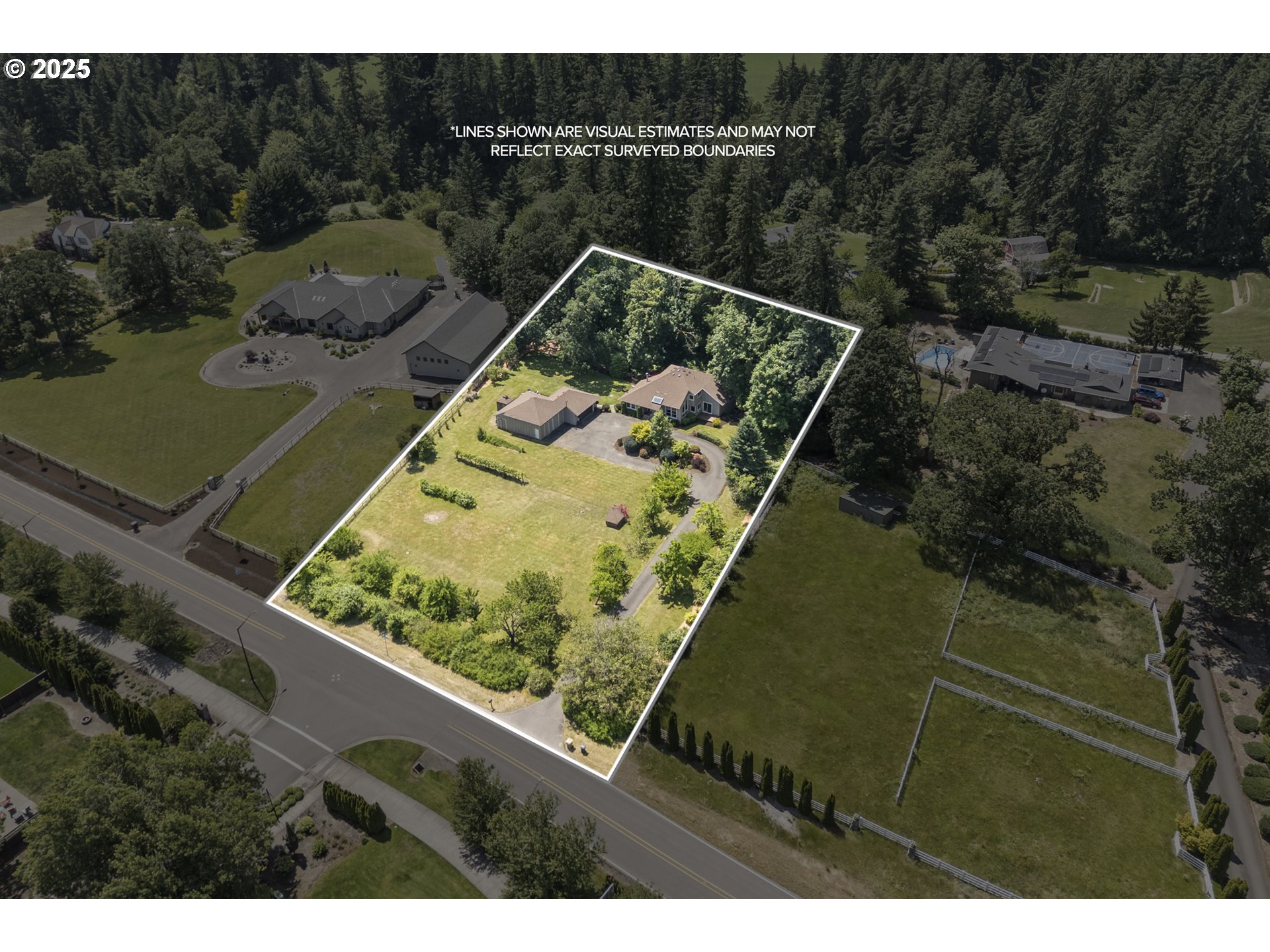 28825 Southwest Grahams Ferry Road Wilsonville, OR 97070 - Photo 35 of 36 a view of a small yard