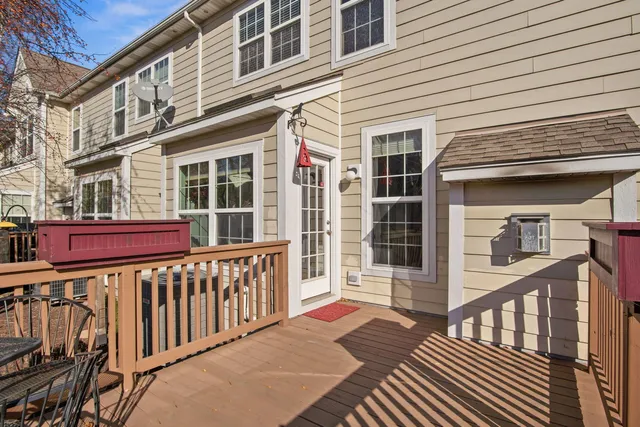 $399,900 | 1146 Falcon Ridge Drive, Elgin, IL 60124