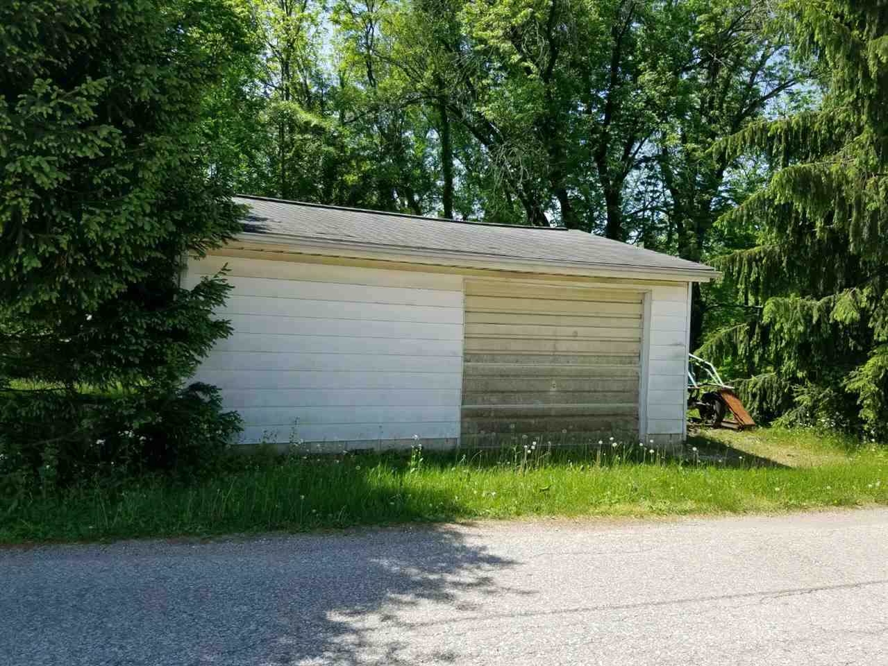 4845 Peerless Road Bedford, IN 47421 - Photo 4 of 4