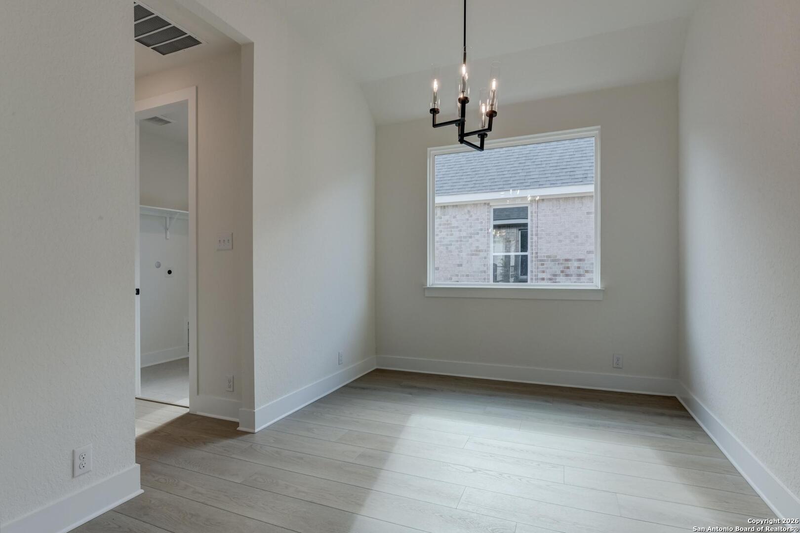 151 Annette Drive Castroville, TX 78009 - Photo 13 of 31