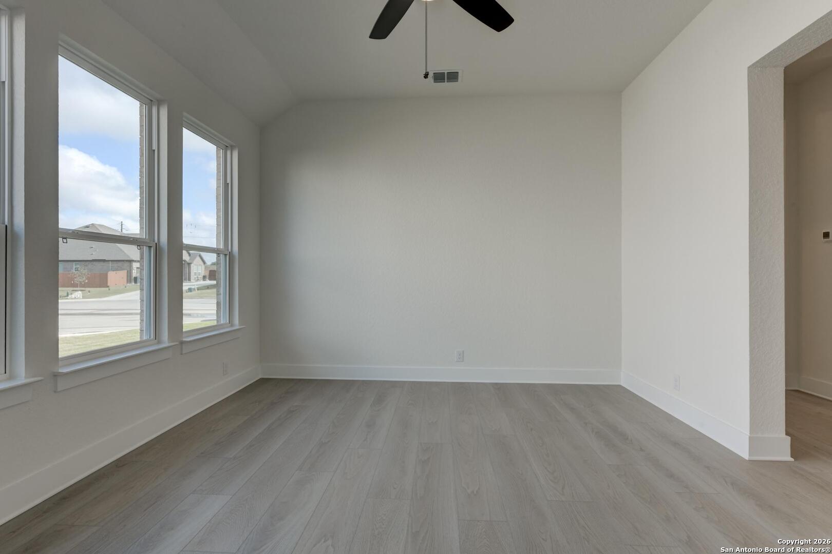 151 Annette Drive Castroville, TX 78009 - Photo 14 of 31