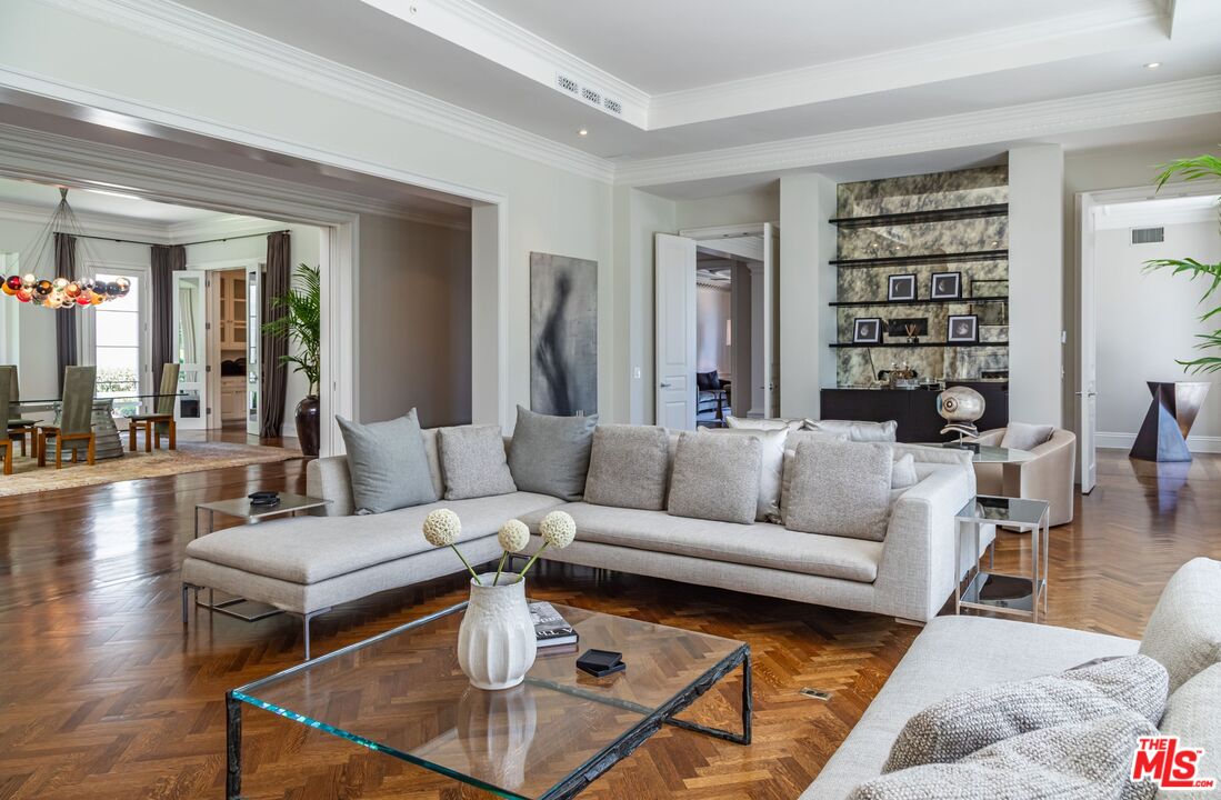10911 Chalon Road Los Angeles, CA 90077 - Photo 18 of 43
