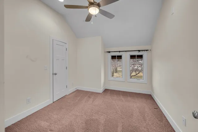 a view of empty room with window