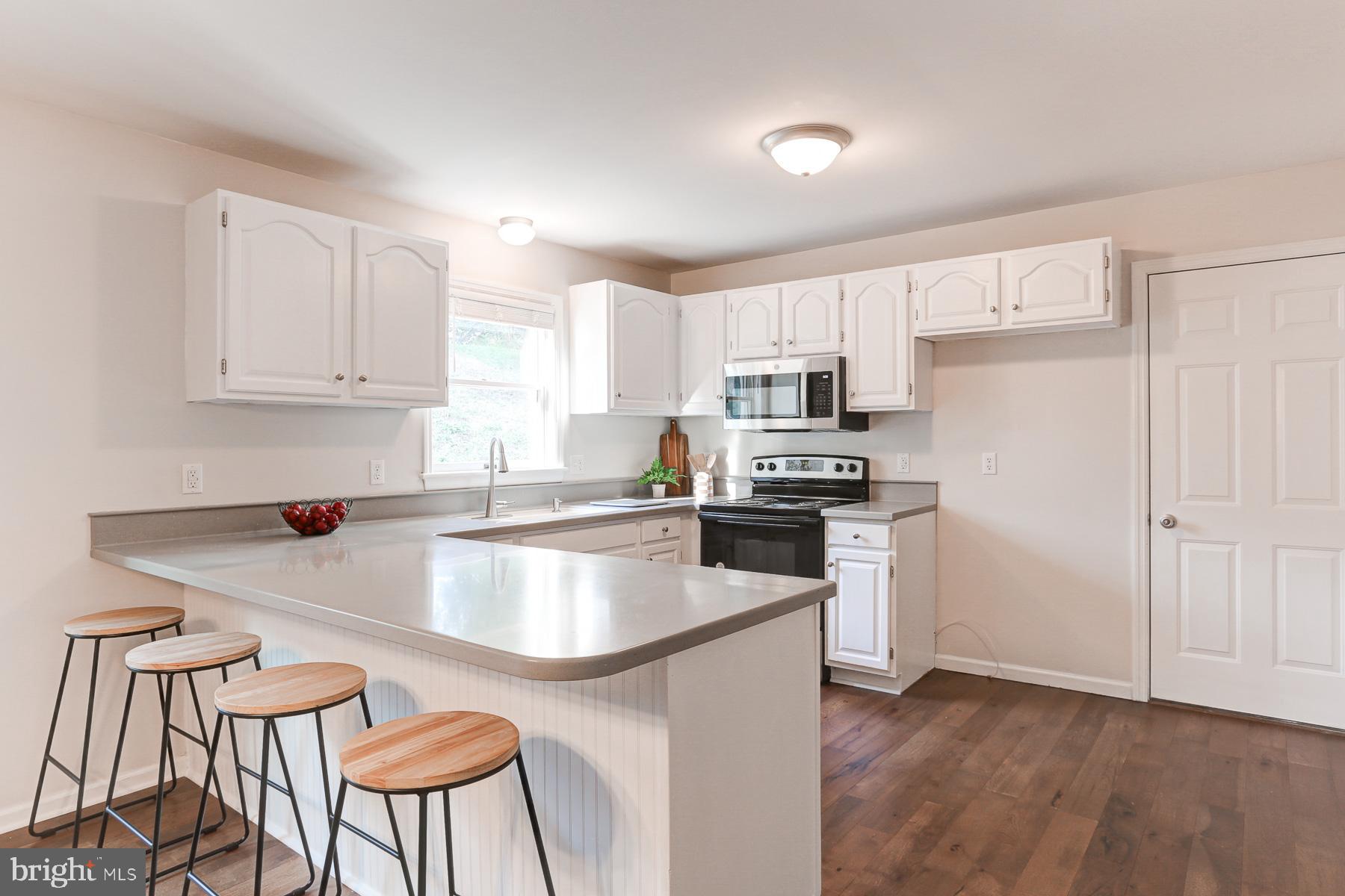 12 Edgewood Drive Lititz, PA 17543 - Photo 13 of 35