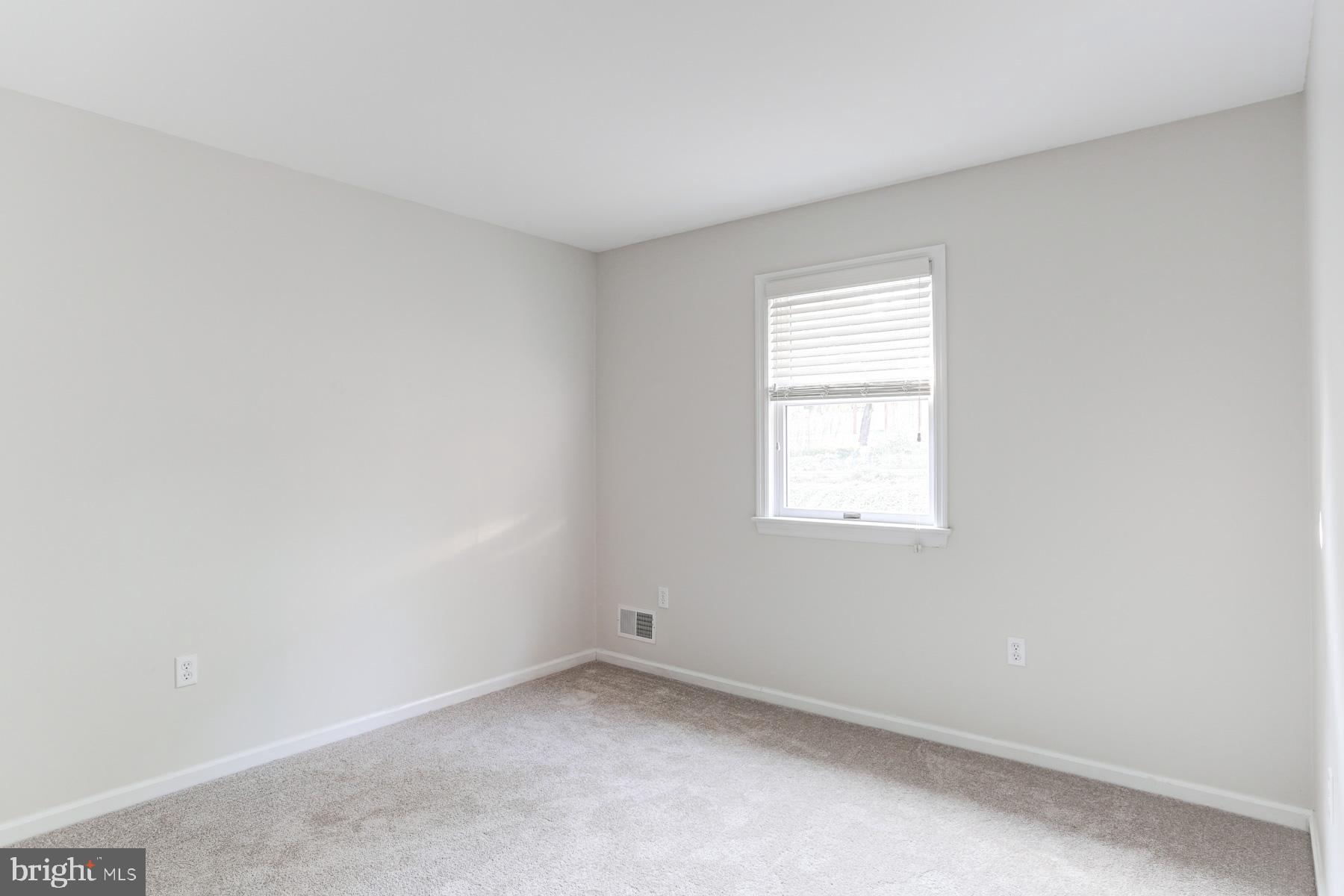 12 Edgewood Drive Lititz, PA 17543 - Photo 22 of 35