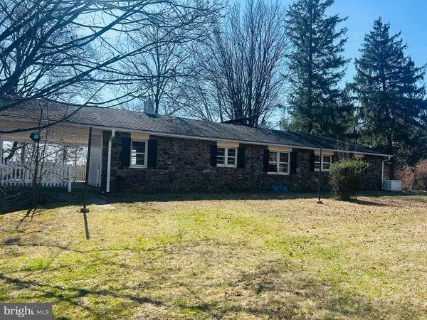 $2,900 | 6953 Sladek Road, New Hope, PA 18938