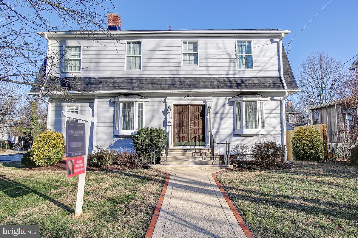 Front View of Home.