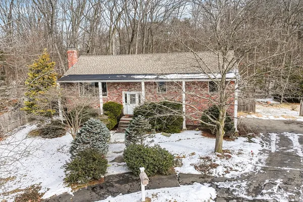 front view of house with a yard