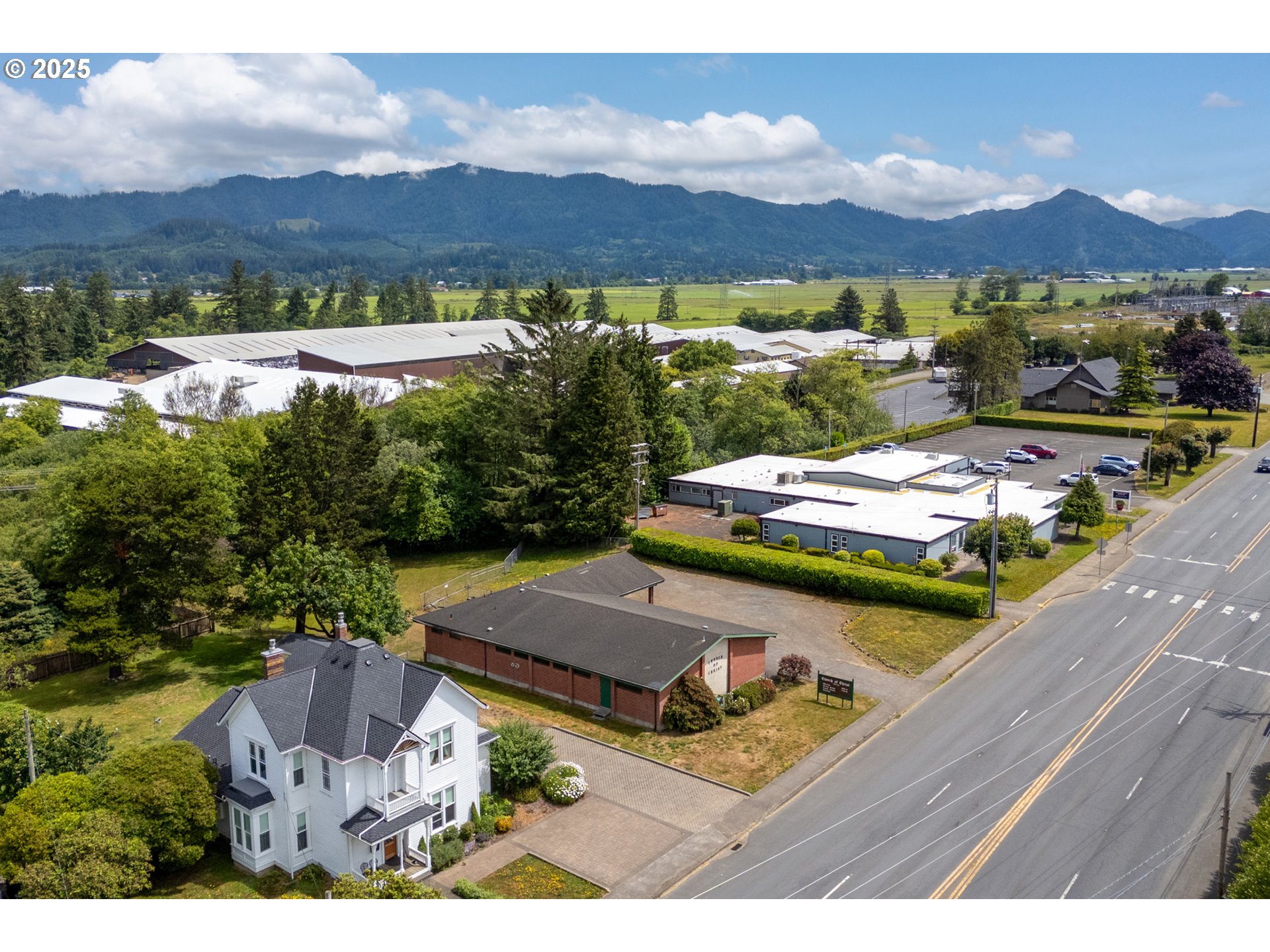 2506 1st Street Tillamook, OR 97141 - Photo 5 of 8