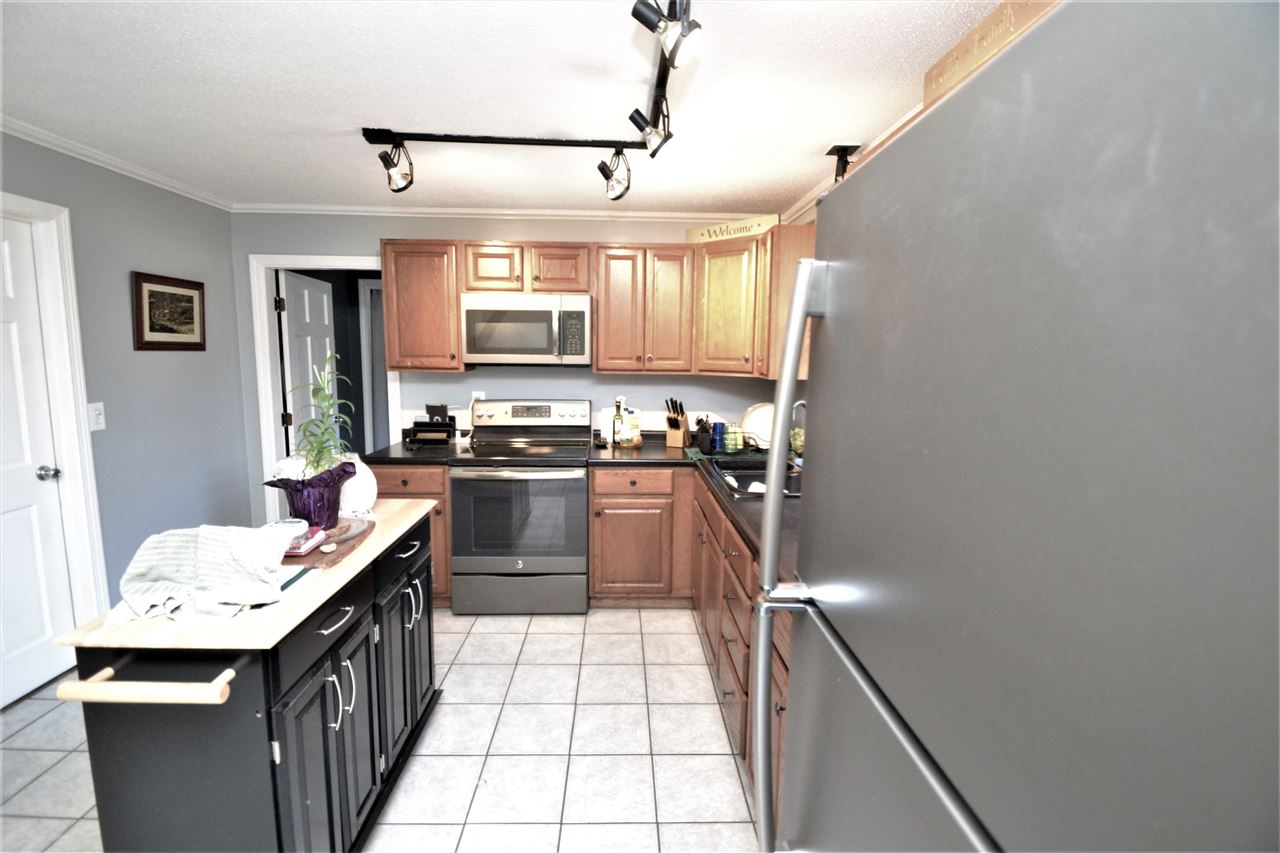 15 A Fordway Road Raymond, NH 03077 - Photo 22 of 28 Gallery Image 22