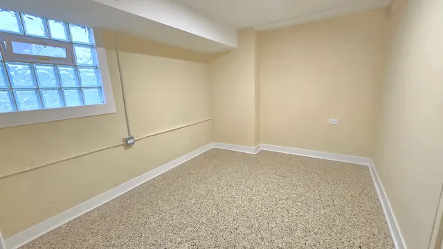 $335,700 | 624 North Leclaire Avenue, Chicago, IL 60644