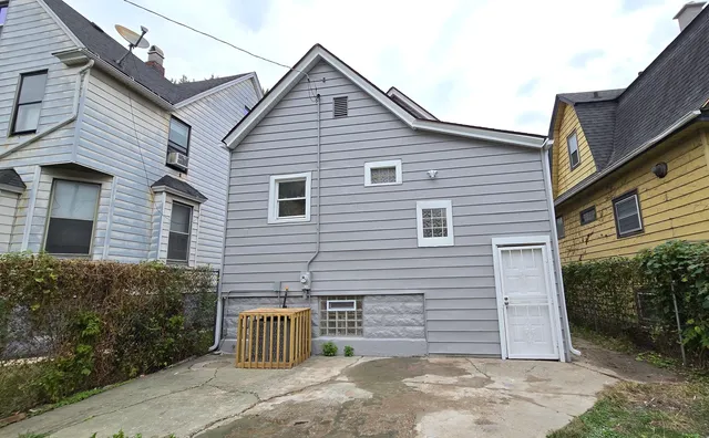 $335,700 | 624 North Leclaire Avenue, Chicago, IL 60644