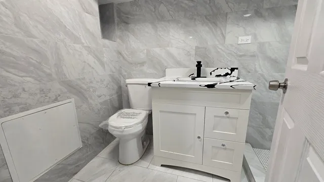 $335,700 | 624 North Leclaire Avenue, Chicago, IL 60644