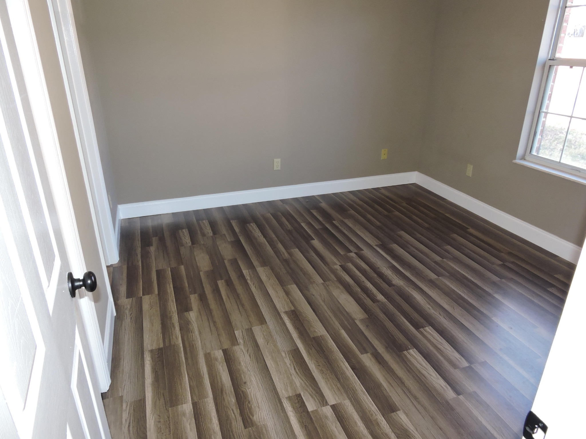 8013 Atmore Way Powell, TN 37849 - Photo 3 of 16 Gallery Image 3