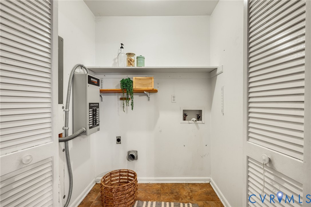 25205 Ritchie Avenue Petersburg, VA 23803 - Photo 22 of 30 White louvered bifold doors, built-in shelving, wo