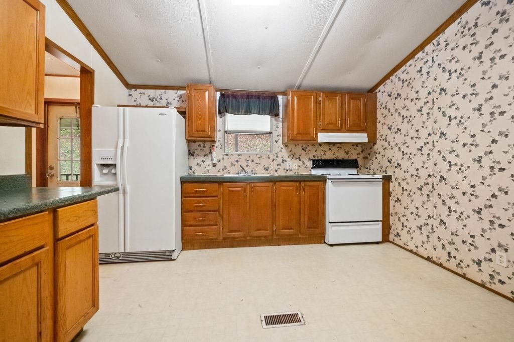 355 Fudges Creek Road Ona, WV 25545 - Photo 9 of 32 Gallery Image 9
