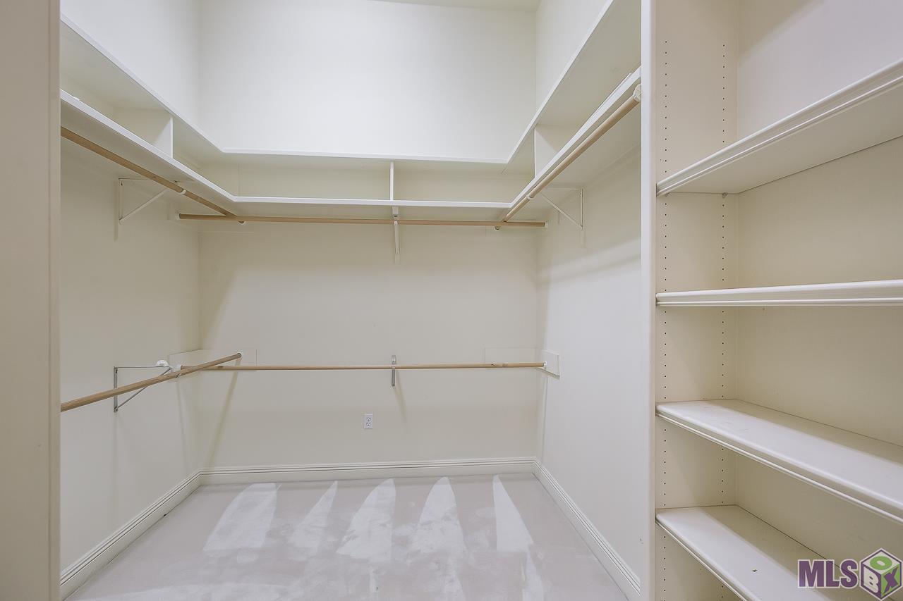 17948 Pecan Shadows Drive Baton Rouge, LA 70810 - Photo 15 of 22