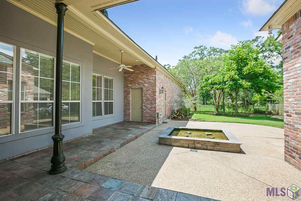 17948 Pecan Shadows Drive Baton Rouge, LA 70810 - Photo 19 of 22