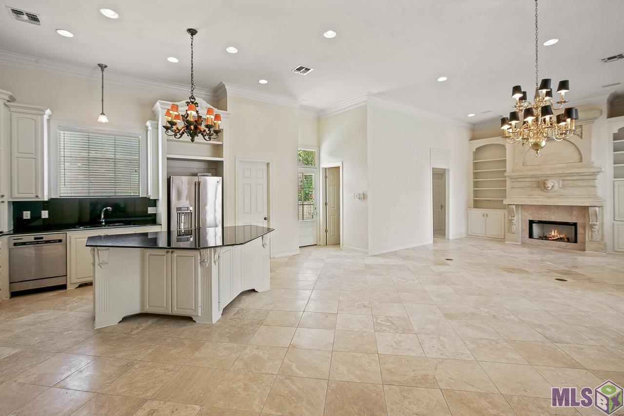 17948 Pecan Shadows Drive Baton Rouge, LA 70810 - Photo 8 of 22