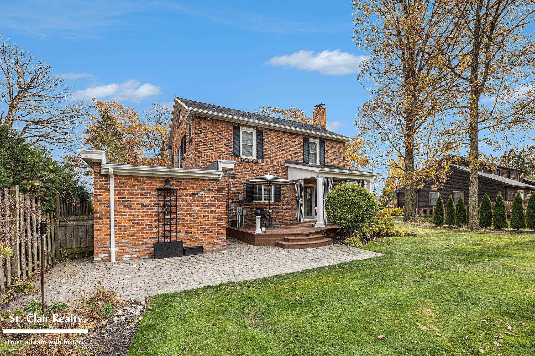 915 North Riverside Avenue St. Clair, MI 48079 - Photo 31 of 38